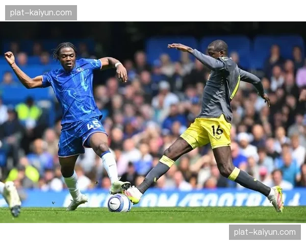 伊利曼-恩迪亚耶对切尔西进球展现埃弗顿进攻多样性